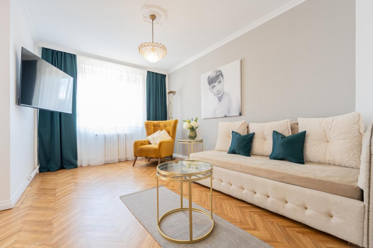 Апартаменты Haga Flat Орадя Экстерьер фото
